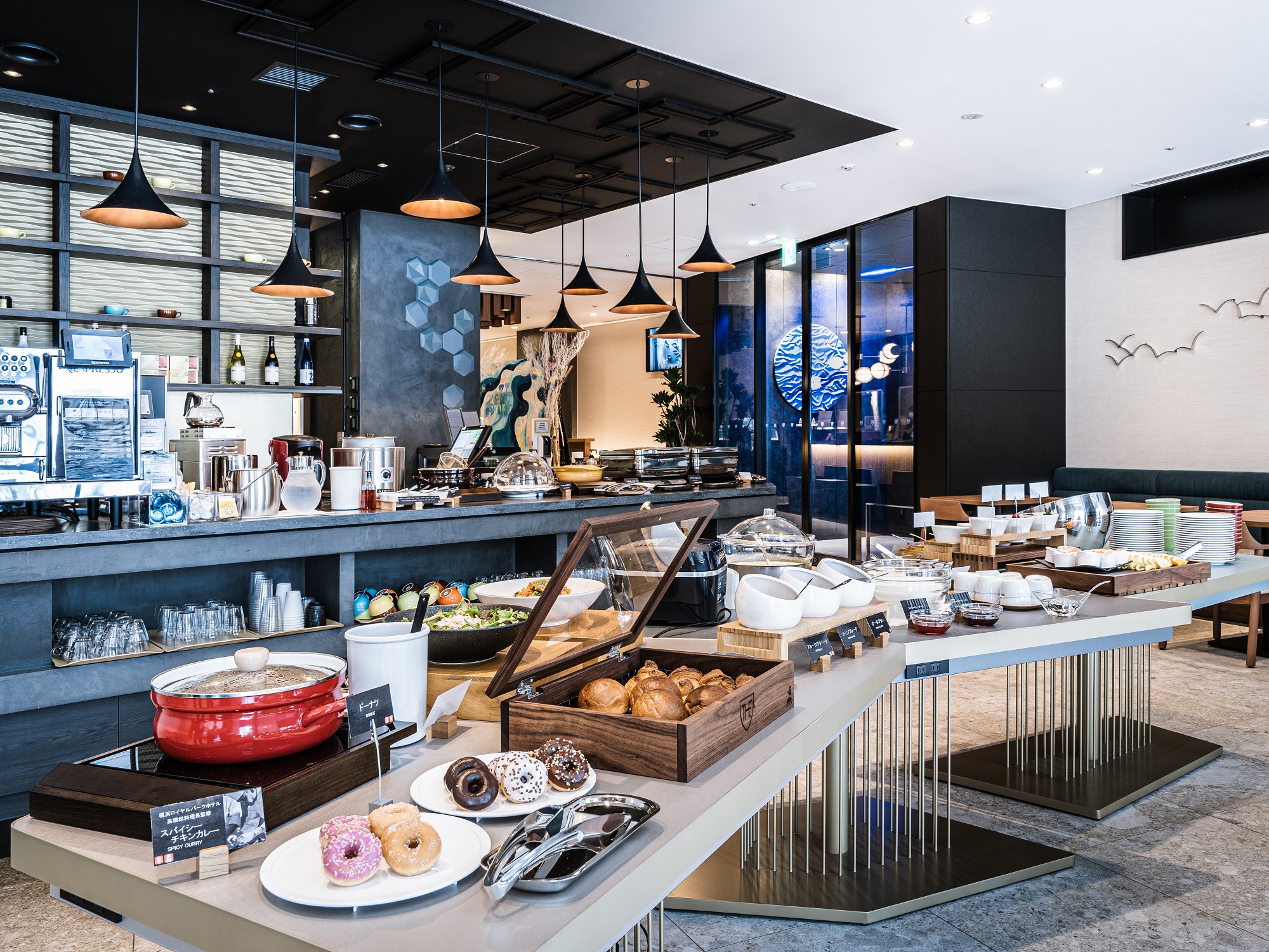 A breakfast buffet supervised by the executive chef of the Yokohama Royal Park Hotel, known as the "Royal Park Hotel of food".