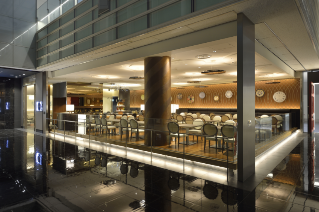 "Restaurant & Bar TAILWIND"